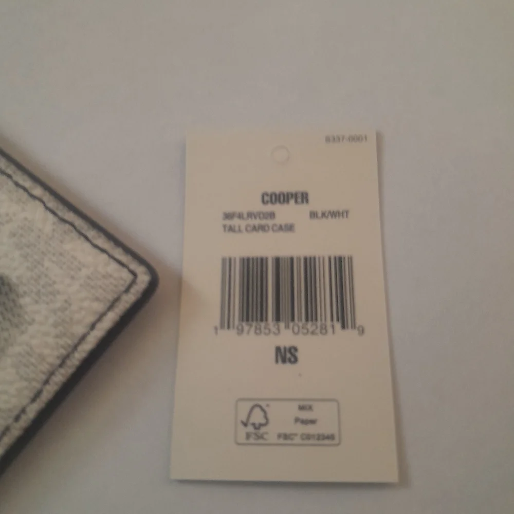New Michael Kors Copper Graphic Card Holder NWT With 6 Card Slots/Middle Slot